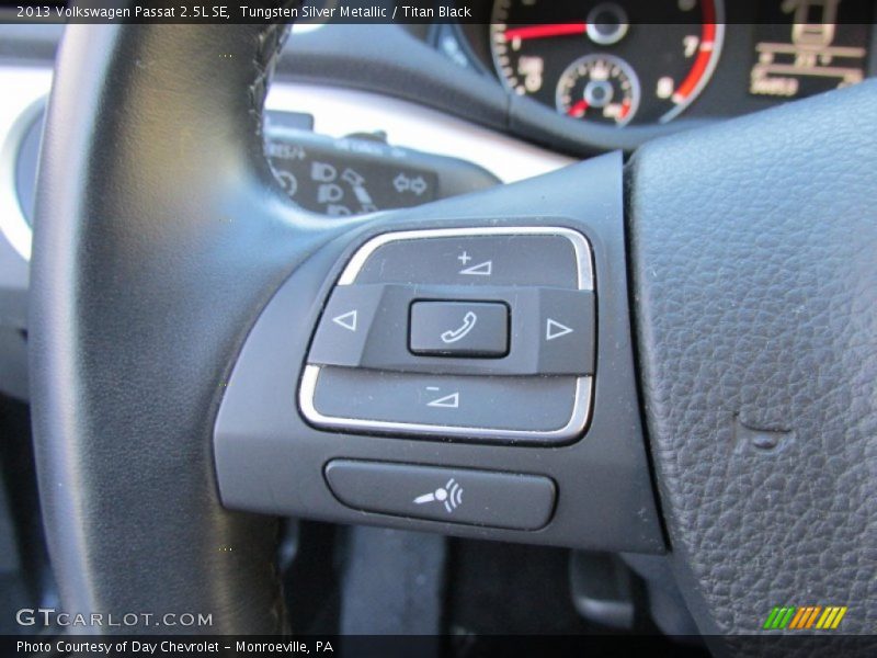 Tungsten Silver Metallic / Titan Black 2013 Volkswagen Passat 2.5L SE