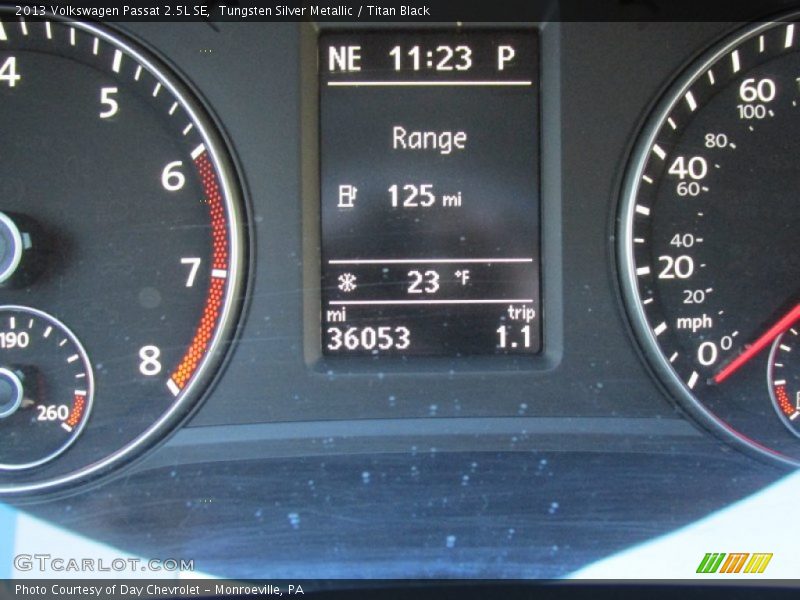 Tungsten Silver Metallic / Titan Black 2013 Volkswagen Passat 2.5L SE