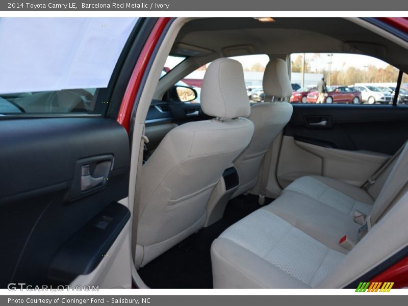 Barcelona Red Metallic / Ivory 2014 Toyota Camry LE