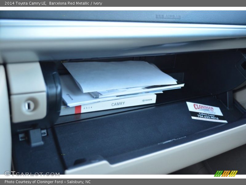 Barcelona Red Metallic / Ivory 2014 Toyota Camry LE