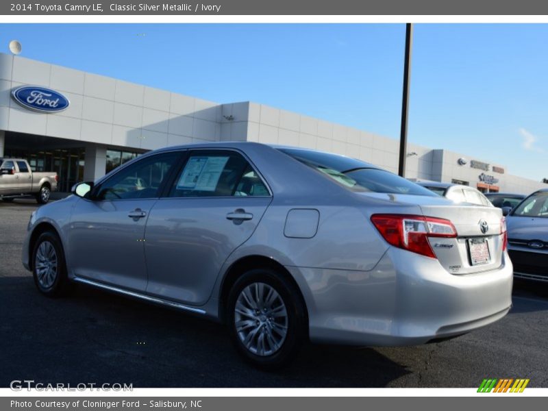 Classic Silver Metallic / Ivory 2014 Toyota Camry LE