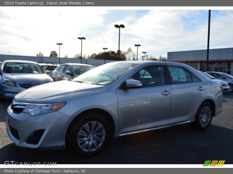 Classic Silver Metallic / Ivory 2014 Toyota Camry LE