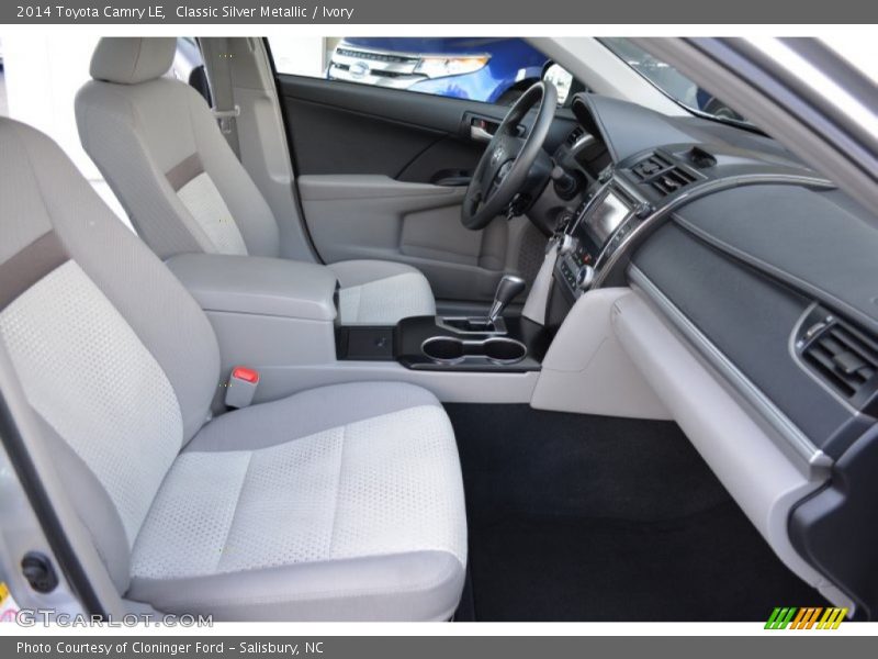 Classic Silver Metallic / Ivory 2014 Toyota Camry LE