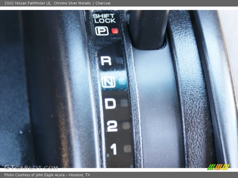 Chrome Silver Metallic / Charcoal 2002 Nissan Pathfinder LE