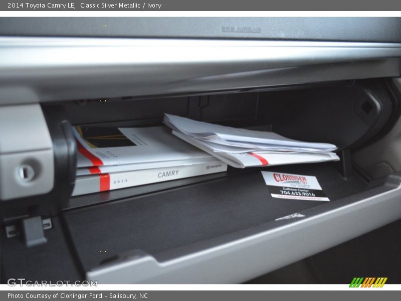 Classic Silver Metallic / Ivory 2014 Toyota Camry LE