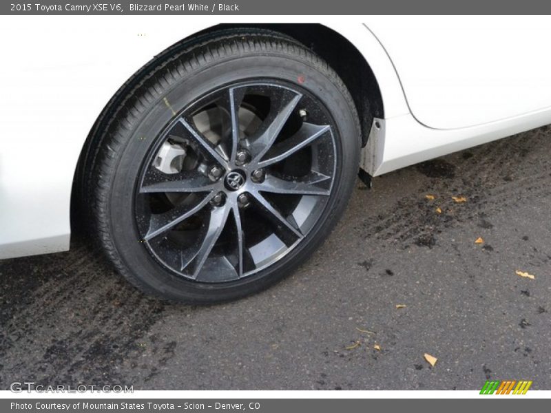 Blizzard Pearl White / Black 2015 Toyota Camry XSE V6