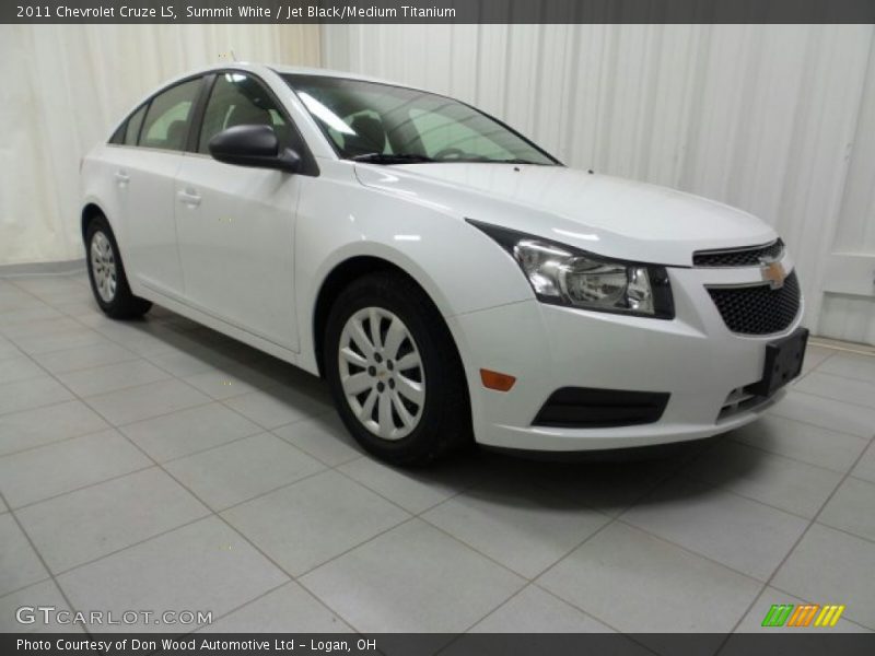 Summit White / Jet Black/Medium Titanium 2011 Chevrolet Cruze LS