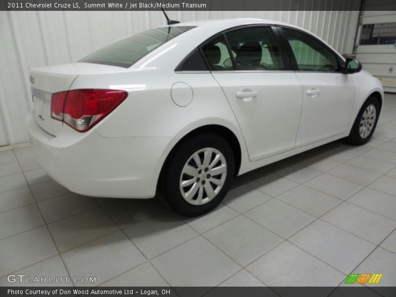Summit White / Jet Black/Medium Titanium 2011 Chevrolet Cruze LS