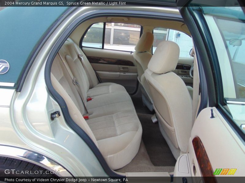 Spruce Green Metallic / Light Flint 2004 Mercury Grand Marquis GS