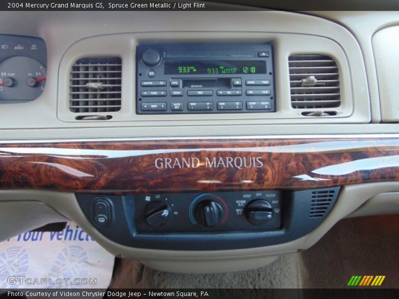 Spruce Green Metallic / Light Flint 2004 Mercury Grand Marquis GS