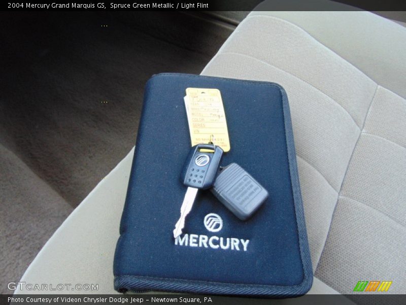 Spruce Green Metallic / Light Flint 2004 Mercury Grand Marquis GS