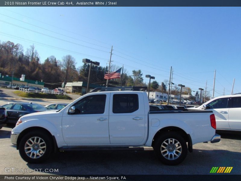 Avalanche White / Steel 2010 Nissan Frontier LE Crew Cab 4x4