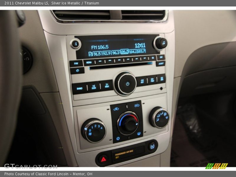 Silver Ice Metallic / Titanium 2011 Chevrolet Malibu LS
