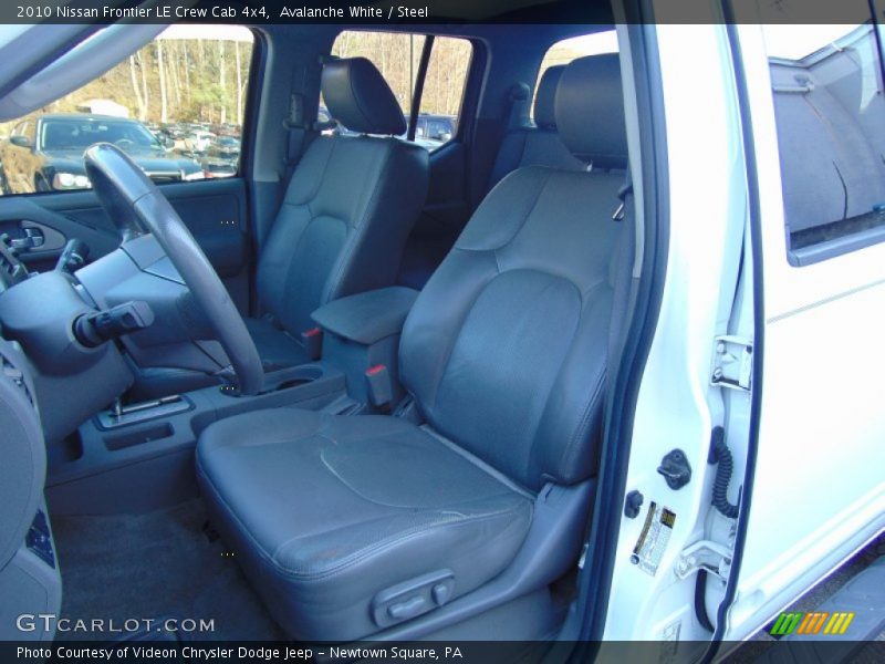Avalanche White / Steel 2010 Nissan Frontier LE Crew Cab 4x4