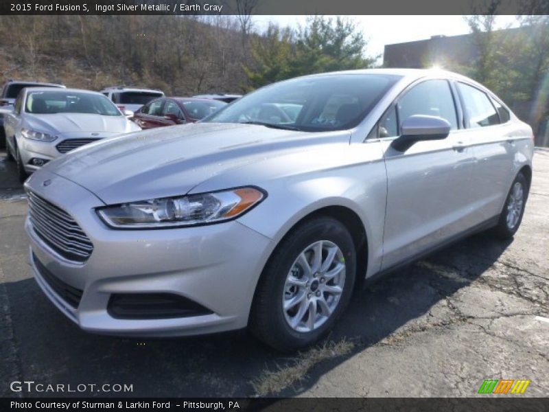Ingot Silver Metallic / Earth Gray 2015 Ford Fusion S