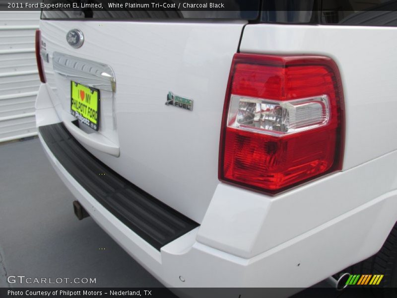 White Platinum Tri-Coat / Charcoal Black 2011 Ford Expedition EL Limited