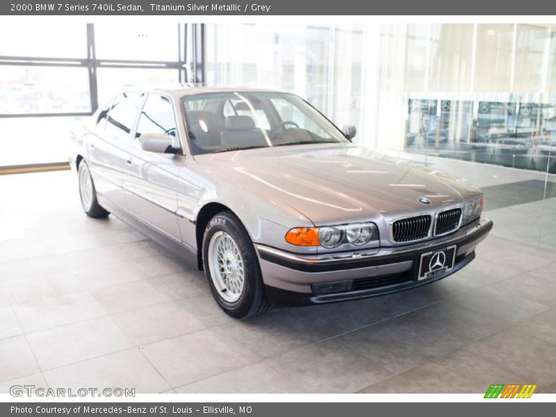 Titanium Silver Metallic / Grey 2000 BMW 7 Series 740iL Sedan