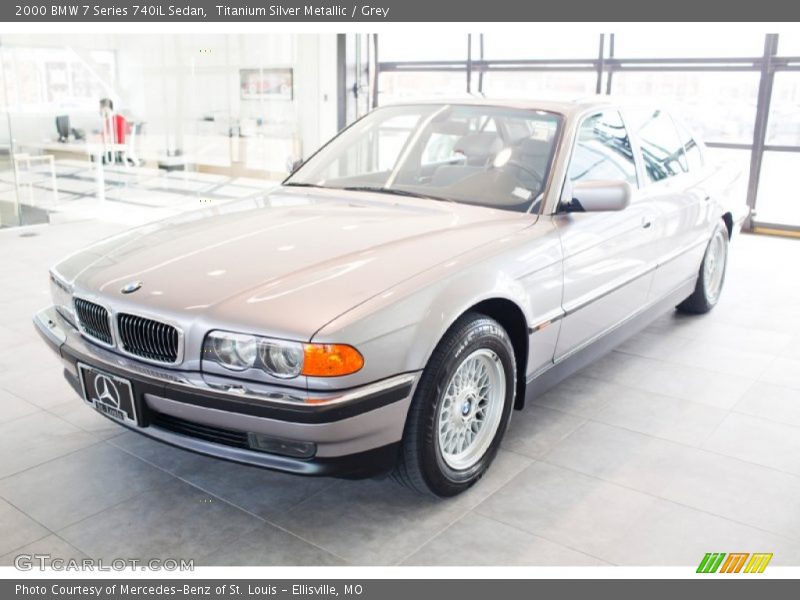 Titanium Silver Metallic / Grey 2000 BMW 7 Series 740iL Sedan