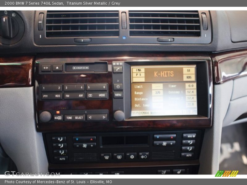Titanium Silver Metallic / Grey 2000 BMW 7 Series 740iL Sedan