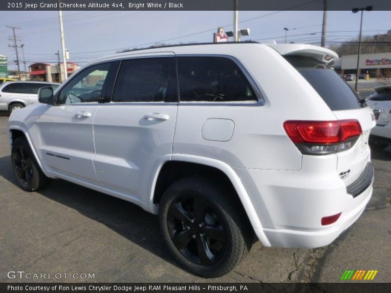 Bright White / Black 2015 Jeep Grand Cherokee Altitude 4x4