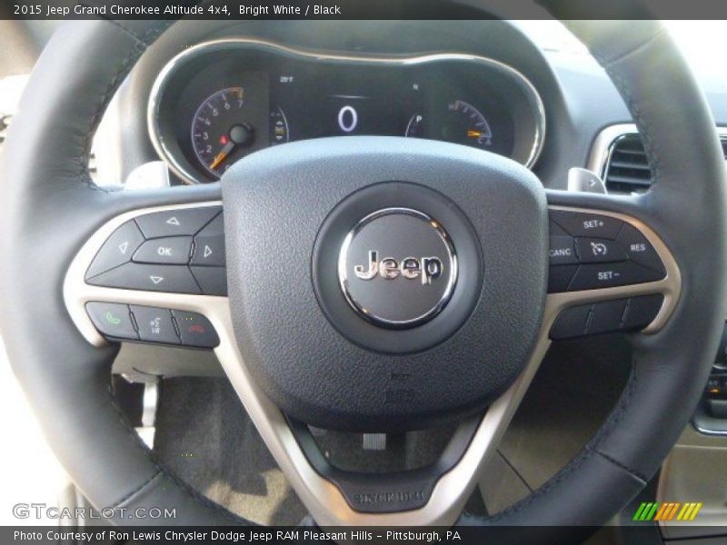 Bright White / Black 2015 Jeep Grand Cherokee Altitude 4x4