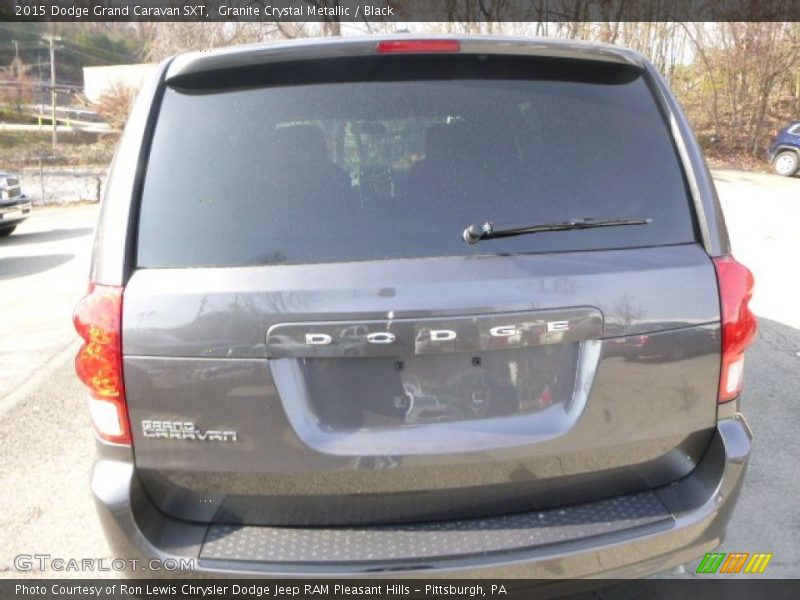 Granite Crystal Metallic / Black 2015 Dodge Grand Caravan SXT