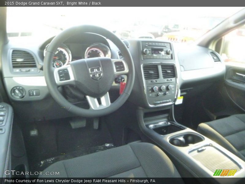 Bright White / Black 2015 Dodge Grand Caravan SXT