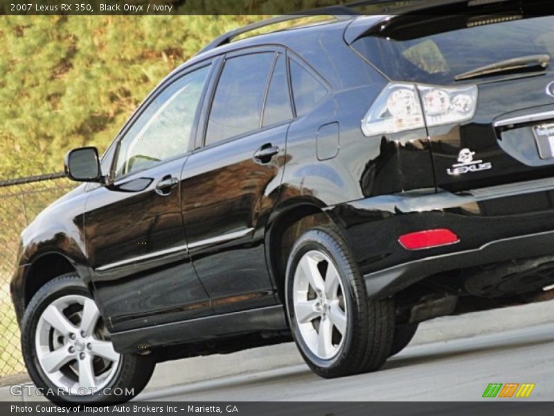 Black Onyx / Ivory 2007 Lexus RX 350