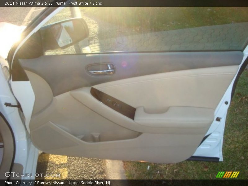 Winter Frost White / Blond 2011 Nissan Altima 2.5 SL