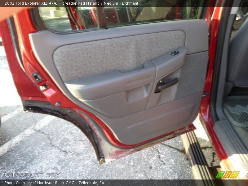 Toreador Red Metallic / Medium Parchment 2002 Ford Explorer XLS 4x4