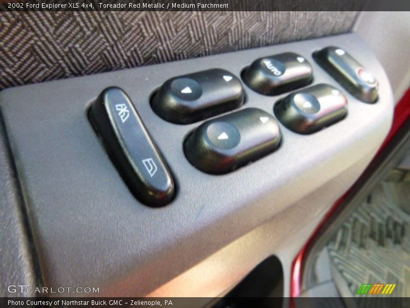 Toreador Red Metallic / Medium Parchment 2002 Ford Explorer XLS 4x4