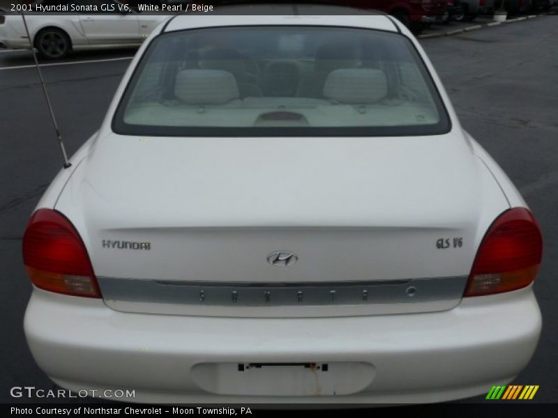 White Pearl / Beige 2001 Hyundai Sonata GLS V6