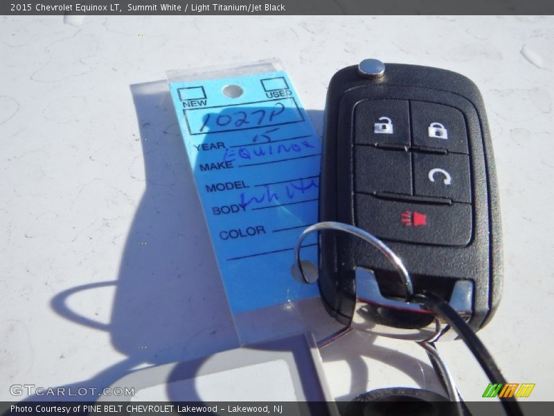 Summit White / Light Titanium/Jet Black 2015 Chevrolet Equinox LT