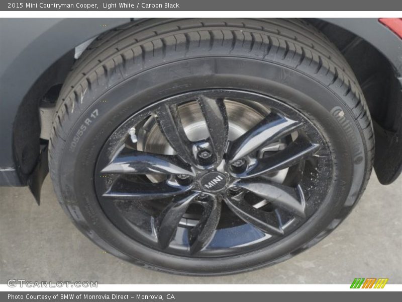 Light White / Carbon Black 2015 Mini Countryman Cooper