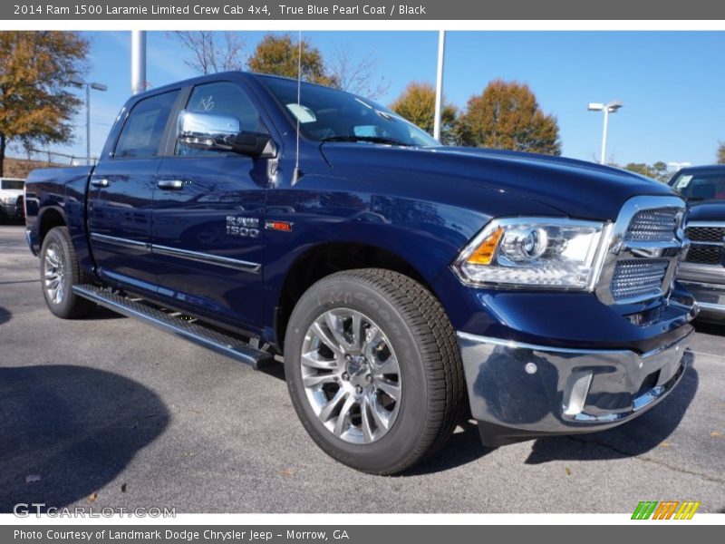 Front 3/4 View of 2014 1500 Laramie Limited Crew Cab 4x4