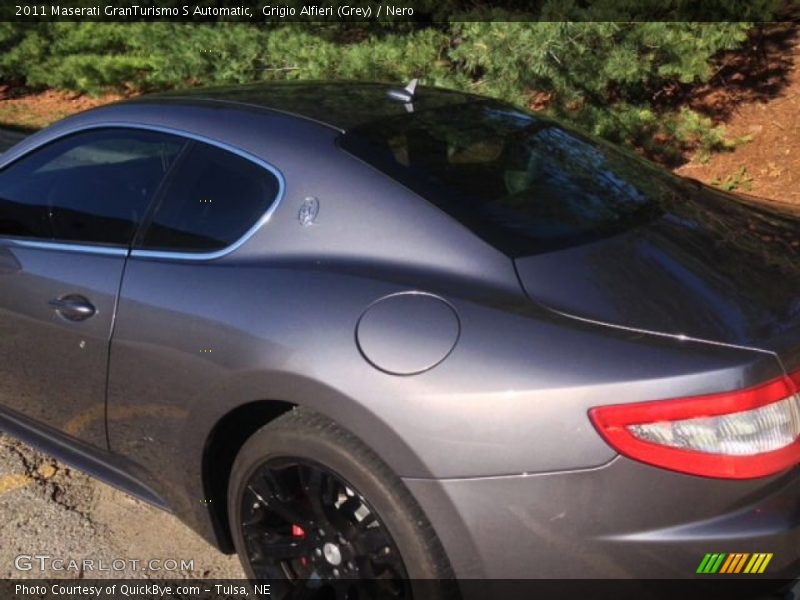 Grigio Alfieri (Grey) / Nero 2011 Maserati GranTurismo S Automatic