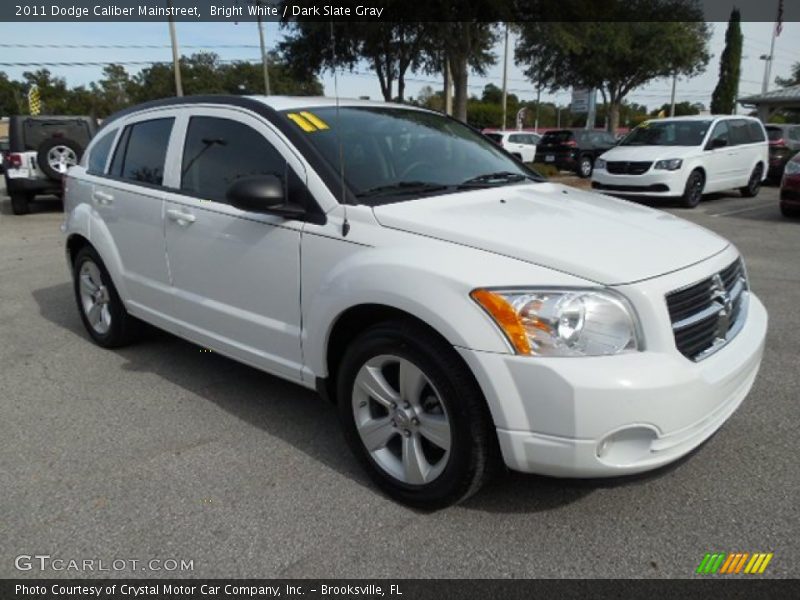 Bright White / Dark Slate Gray 2011 Dodge Caliber Mainstreet
