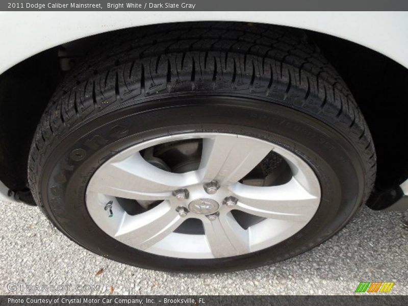 Bright White / Dark Slate Gray 2011 Dodge Caliber Mainstreet