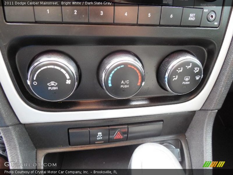 Bright White / Dark Slate Gray 2011 Dodge Caliber Mainstreet