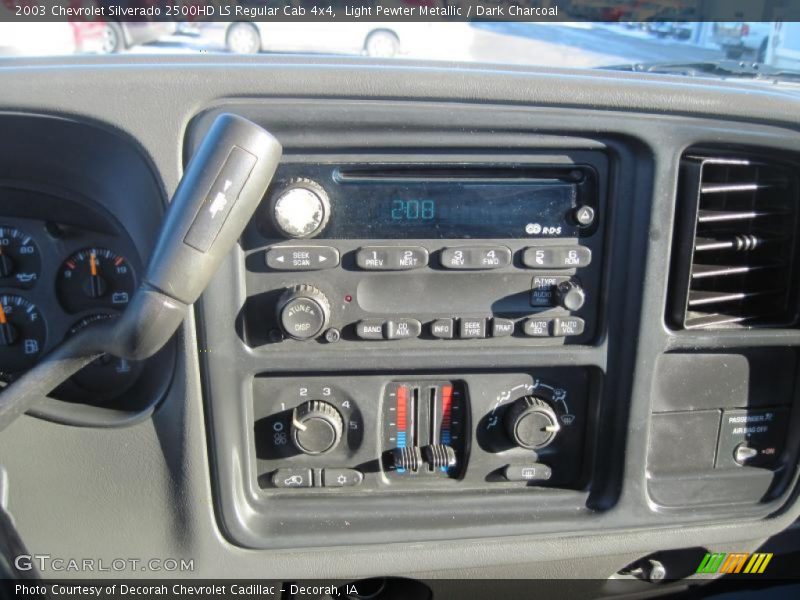 Light Pewter Metallic / Dark Charcoal 2003 Chevrolet Silverado 2500HD LS Regular Cab 4x4