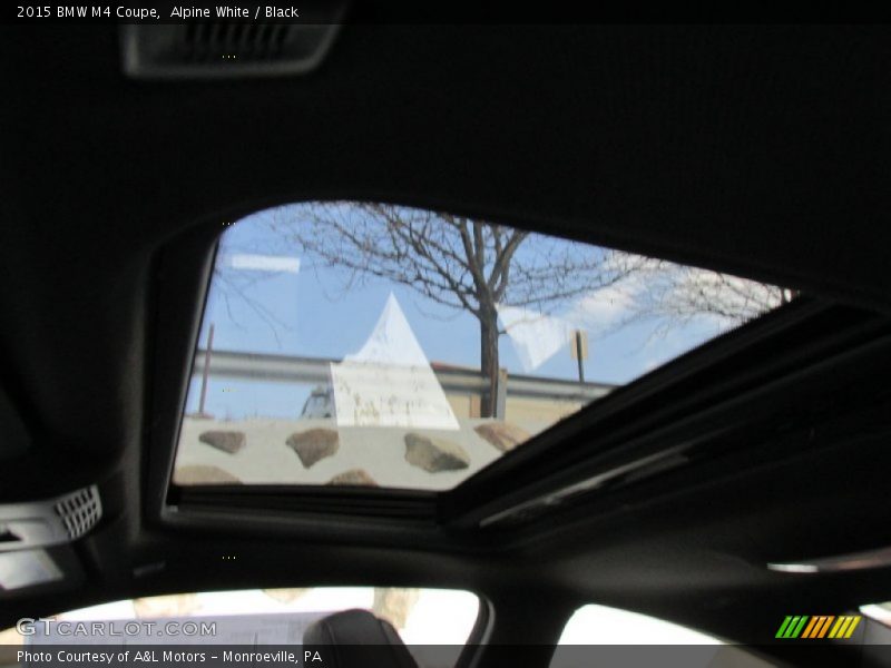 Alpine White / Black 2015 BMW M4 Coupe