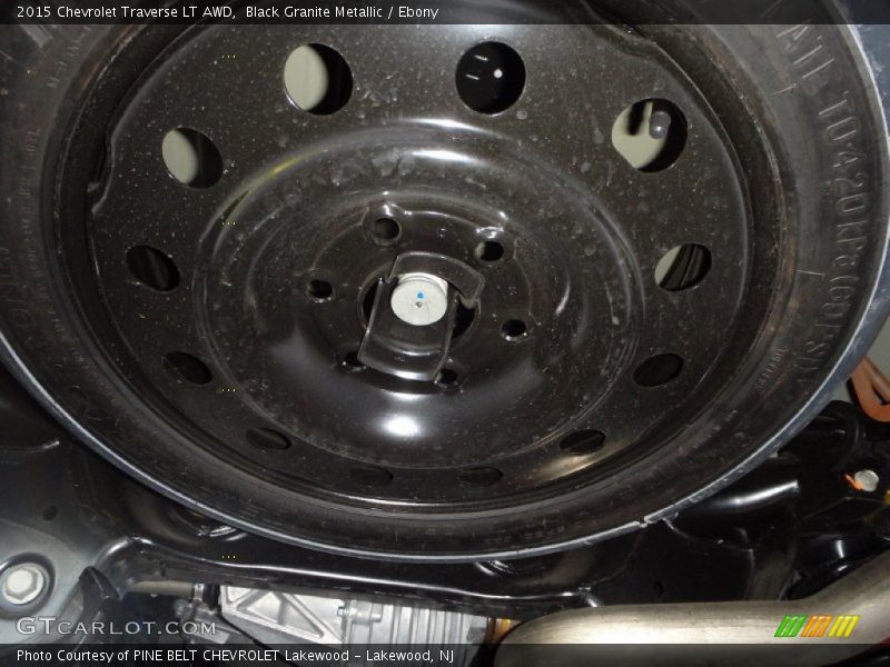 Black Granite Metallic / Ebony 2015 Chevrolet Traverse LT AWD