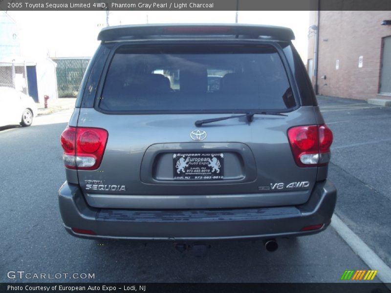 Phantom Gray Pearl / Light Charcoal 2005 Toyota Sequoia Limited 4WD