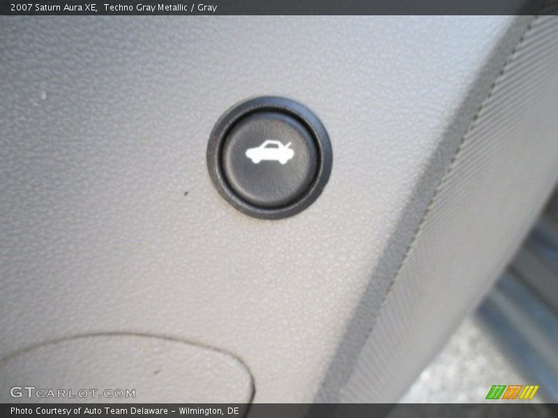 Techno Gray Metallic / Gray 2007 Saturn Aura XE
