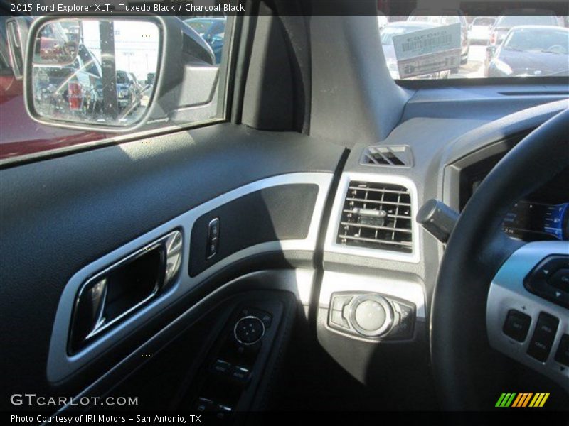Tuxedo Black / Charcoal Black 2015 Ford Explorer XLT