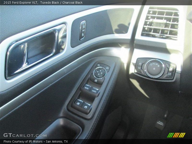 Tuxedo Black / Charcoal Black 2015 Ford Explorer XLT