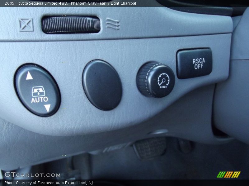Phantom Gray Pearl / Light Charcoal 2005 Toyota Sequoia Limited 4WD
