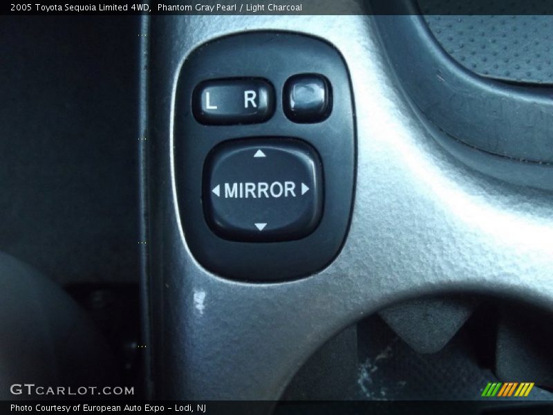 Phantom Gray Pearl / Light Charcoal 2005 Toyota Sequoia Limited 4WD