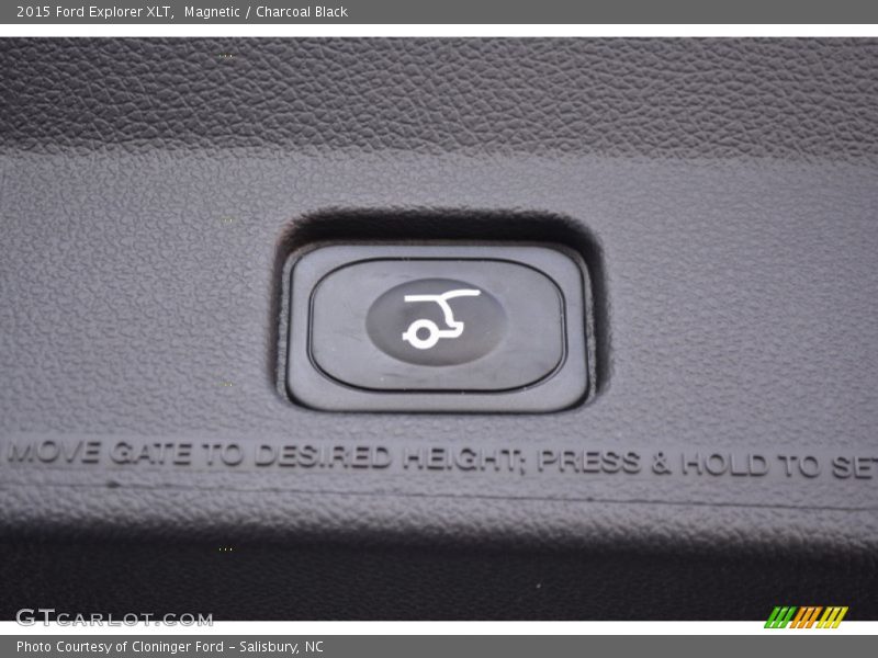Magnetic / Charcoal Black 2015 Ford Explorer XLT