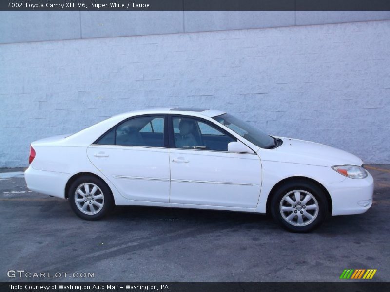 Super White / Taupe 2002 Toyota Camry XLE V6